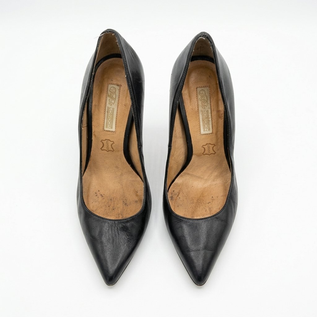 BLACK_POINTED_HEELS